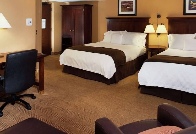Номер Deluxe, Doubletree By Hilton Cincinnati Airport