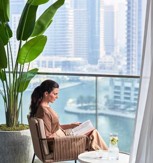 Люкс Премиум, Jumeirah Living Marina Gate Dubai