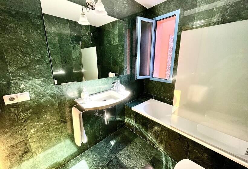 اتاق استاندارد, Conde De Cárdenas