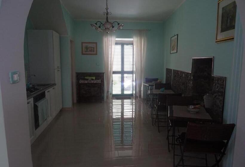 スタンダードルーム, B&b Alòs