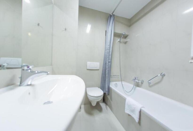 غرفة قياسية سرير كينج, Tychy Prime