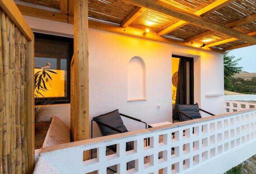 Номер Стандарт Вид на Море, Omilos Beachfront House