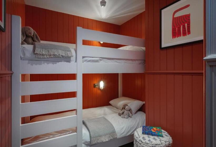 Семейный Номер, The Railway Hotel Worthing