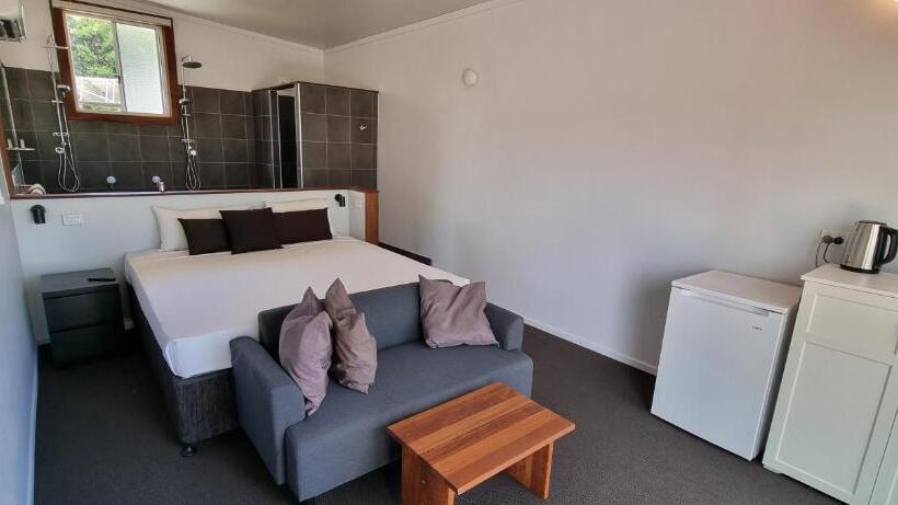 스탠다드 자쿠지 룸, Narangba Motel
