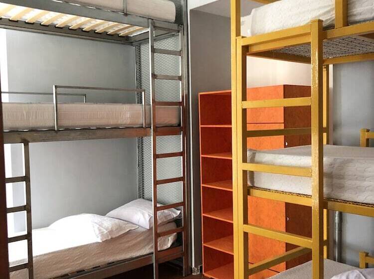 Кровать в Общей Комнате, H Hostel Friendly Accommodation