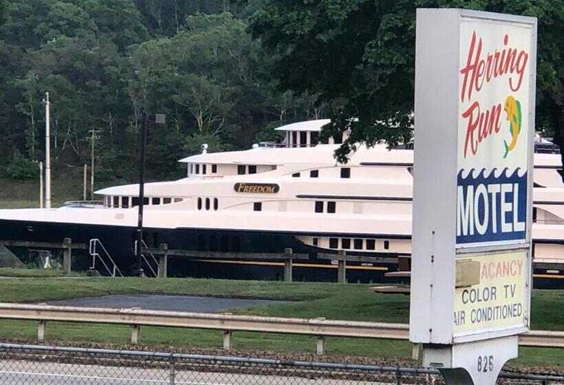 디럭스 룸, Herring Run Motel And Tiny Cabins