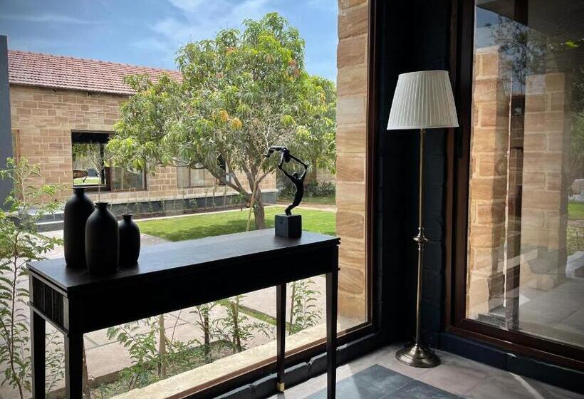 Номер Deluxe, The Postcard Gir Wildlife Sanctuary