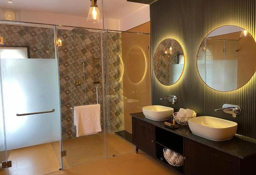 Номер Deluxe, The Postcard Gir Wildlife Sanctuary