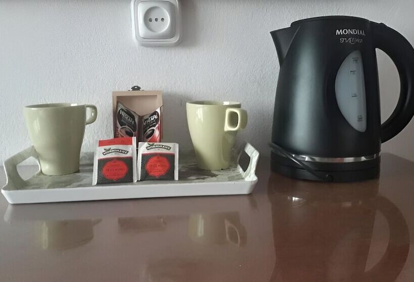 エコノミールーム, Hostal Y Apartamento Molí De Mar