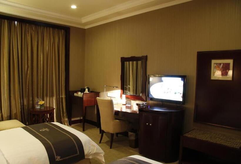 Номер Superior, The Royal Marina Plaza Hotel Guangzhou