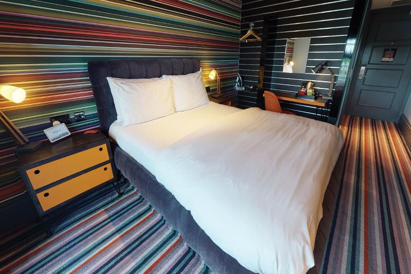 Семейный Номер, Village Hotel London Watford
