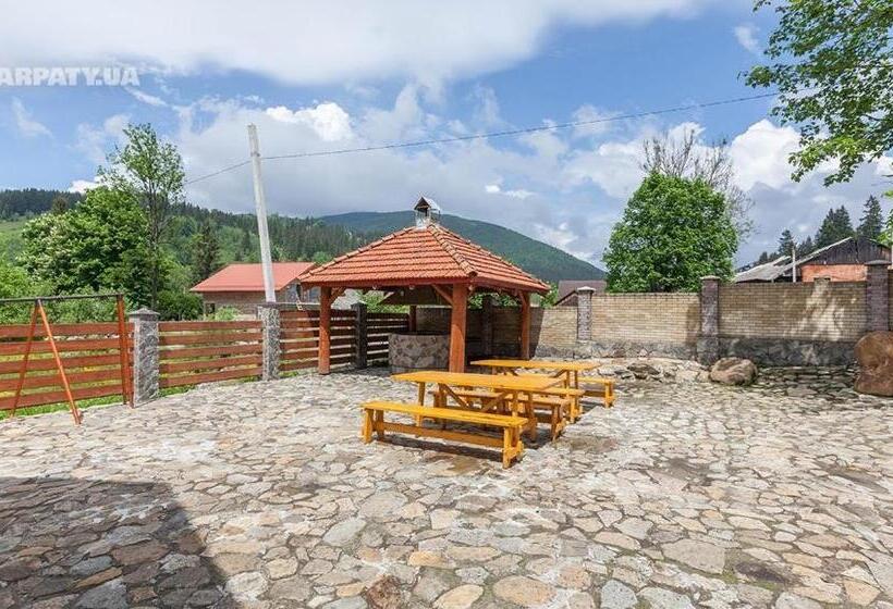 Дом 4 Спальни, під каштаном