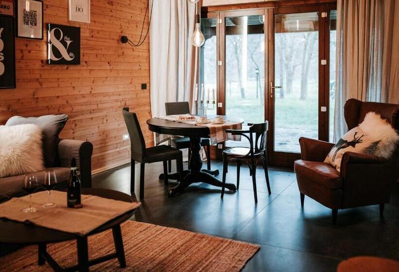 Хижина, L Anfora Country Club