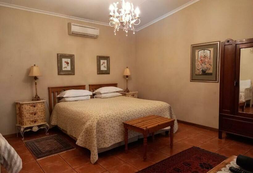 Номер Deluxe Вид на Сад, Avondrust Guest House