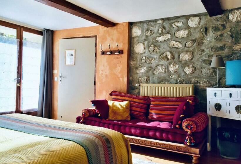 Номер Deluxe с Террасой, Chambre D'hôtes La Grange Des Ecrins