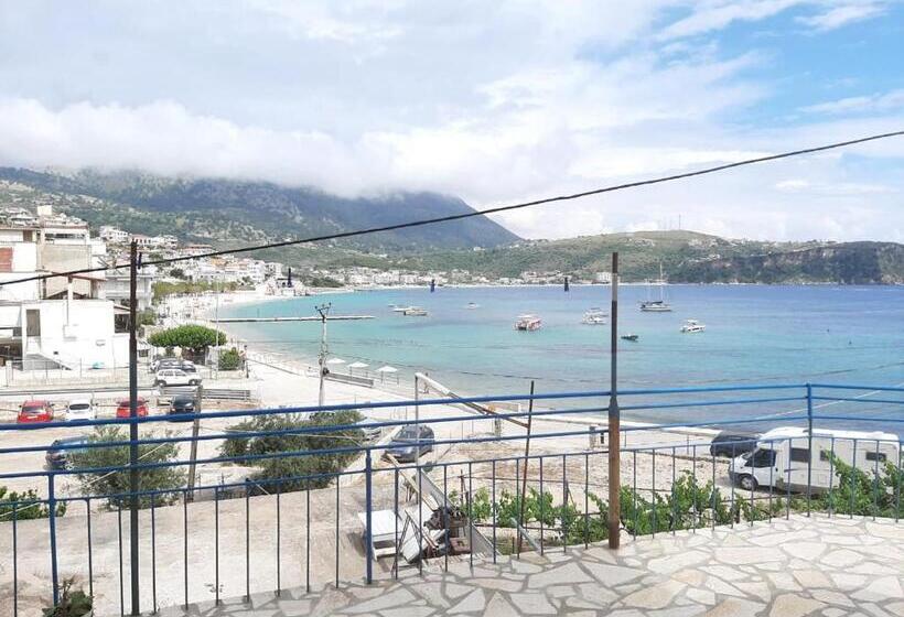 Номер Стандарт Трехместный, Rooms By The Sea