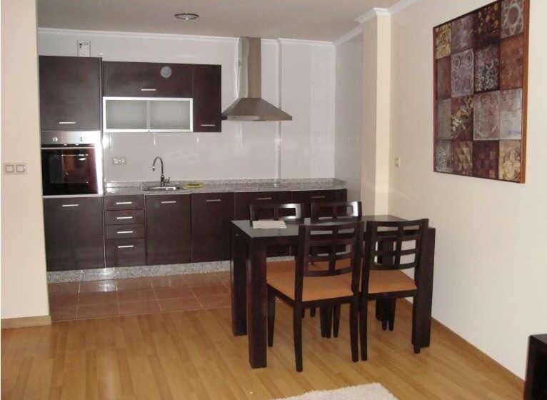 Апартаменты 2 Спальни, Av Apartamentos Lobios