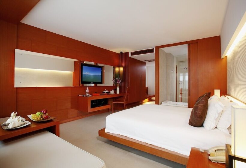 디럭스 룸, La Flora Resort Patong