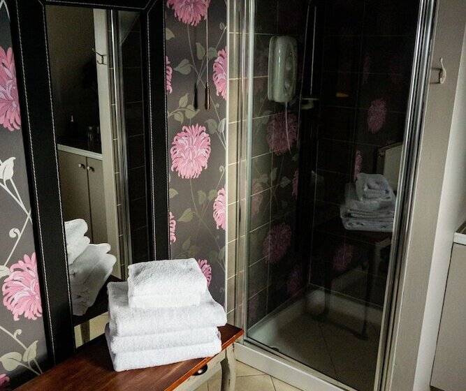 Номер Стандарт Трехместный, Yann's At Glenearn House