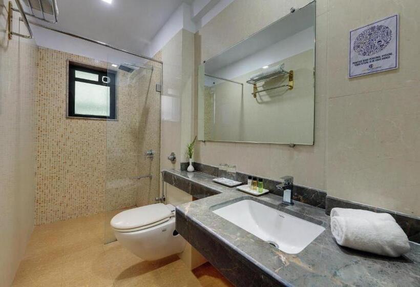 غرفة ديلوكس سرير كينج, The Caliph Hotel, Mumbai Near Powai Lake