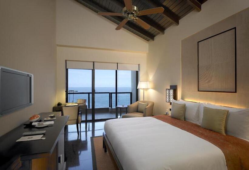 로얄 룸, The Leela Kovalam, A Raviz