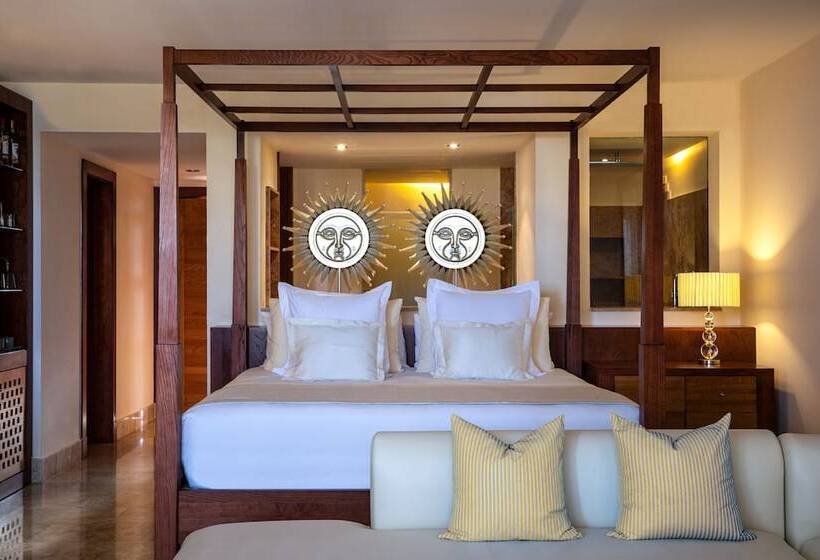 جناح كلوب, Excellence Playa Mujeres  All Inclusive  Adults Only