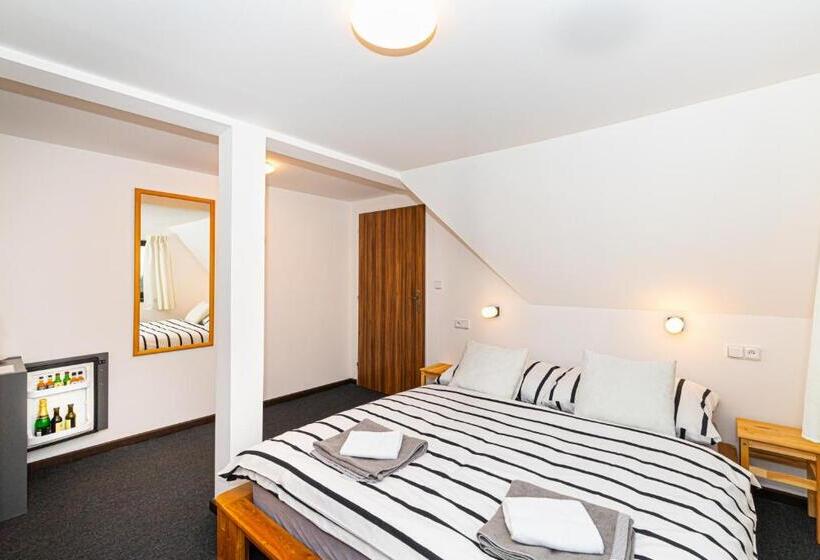 Апартаменты 1 Спальня с Видом, Horský Hotel Sport
