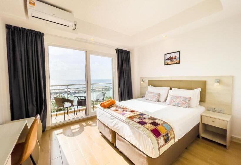 اتاق لوکس با بالکن و چشم‌انداز دریا, Icom Marina Sea View