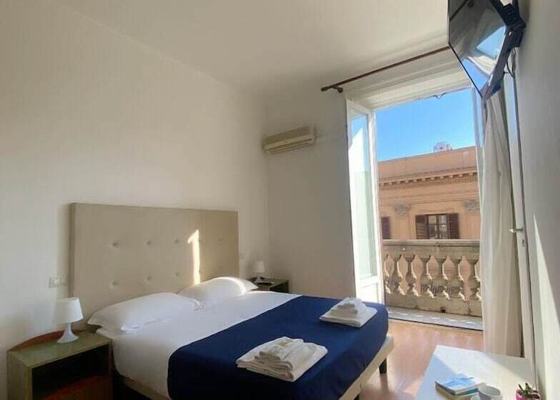 标准间, 38 Aira Hotels