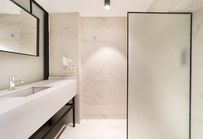 デラックストリプルルーム, Elan Hotel Istanbul Pera
