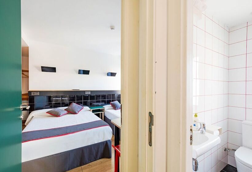 家庭间, Hostal Athenas