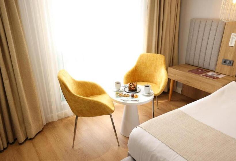 اتاق اجرایی, Sundance Istanbul