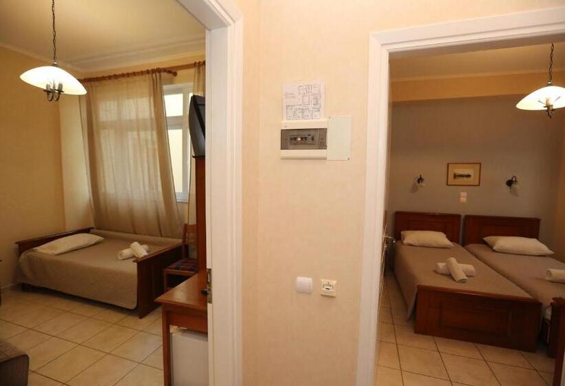 经济四人房间, Aigli Hotel Syros