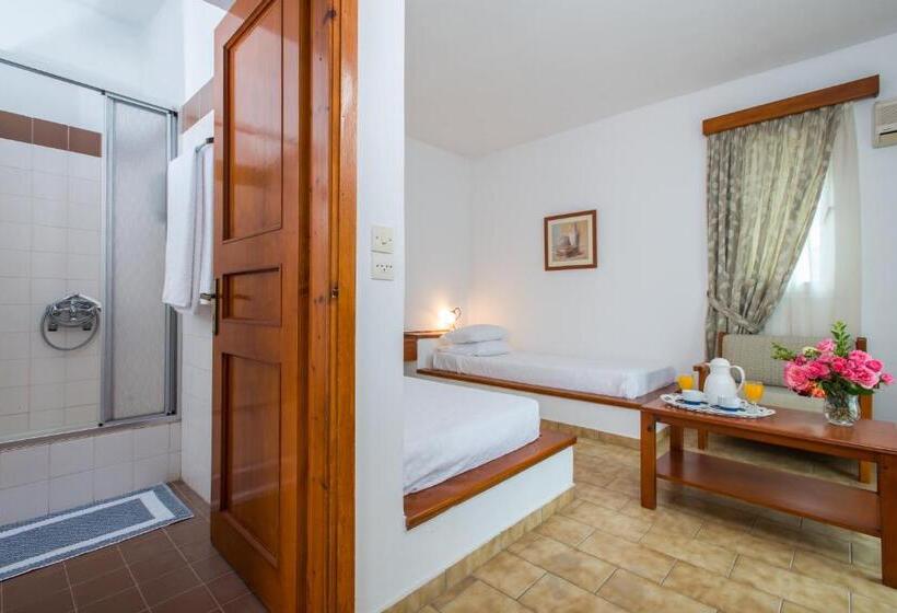 Бунгало Стандарт Вид на Сад, Delfinia Hotel & Bungalows