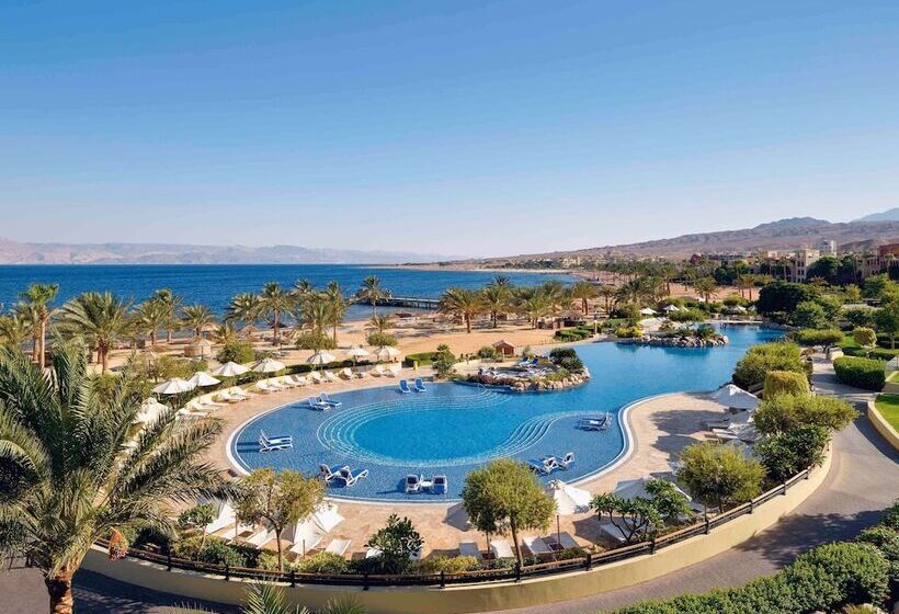 اتاق سوپریور با چشم‌انداز دریا, Movenpick Resort & Spa Tala Bay Aqaba