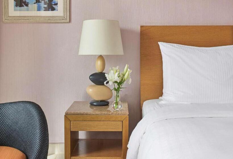 سوئیت با تخت بزرگ, Movenpick Resort & Spa Tala Bay Aqaba