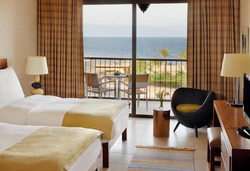 اتاق سوپریور با چشم‌انداز دریا, Movenpick Resort & Spa Tala Bay Aqaba