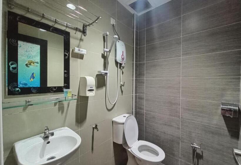 سوییت خانوادگی, Anggerik Garden Hotel   Ag