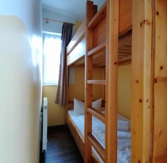 Семейный Номер, Pension Bomätscher