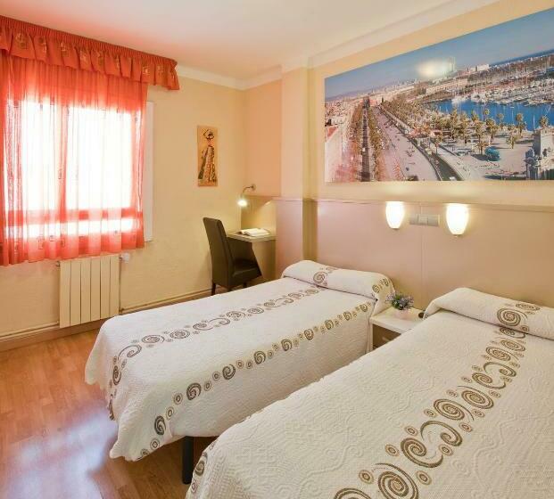 Номер Стандарт, Hostal Barcelona