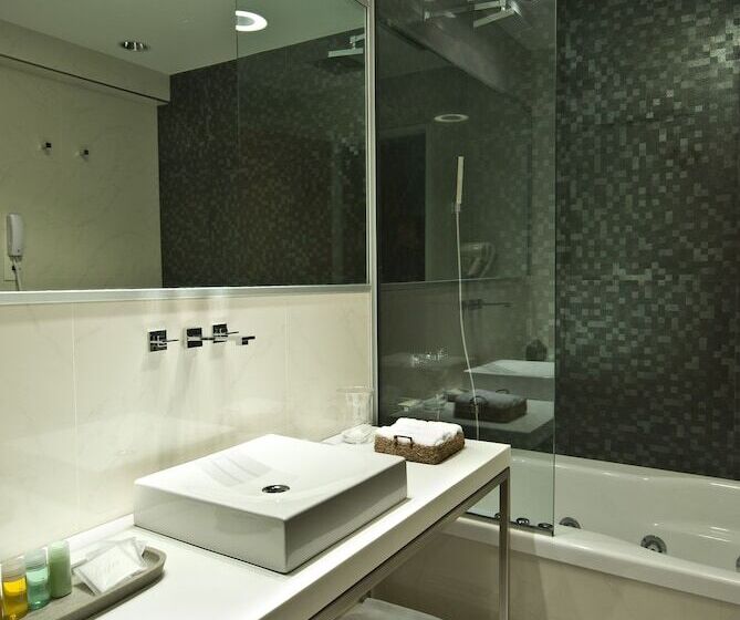 اتاق کلاسیک, Ilum Experience Home