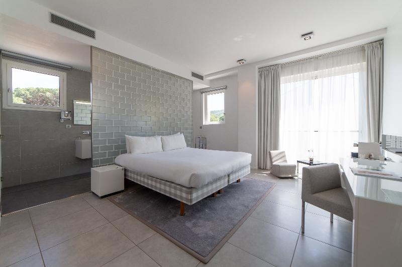 Номер Deluxe, Kube Saint Tropez