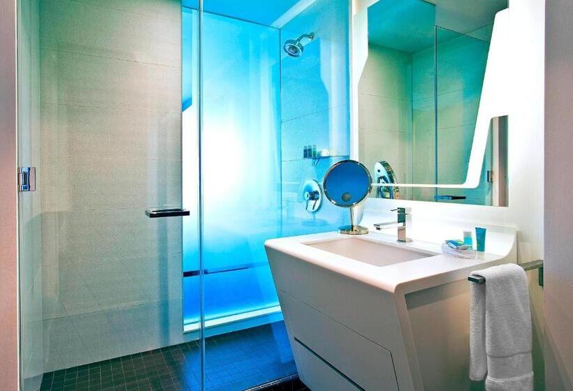 스위트 킹사이즈 침대, The Washington By Luxurban
