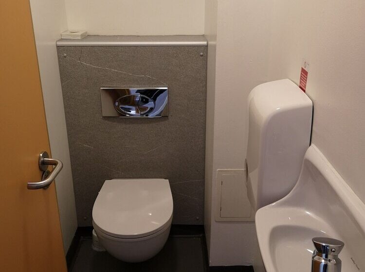 اتاق استاندارد چهار تخته, Edinburgh Central Accommodation