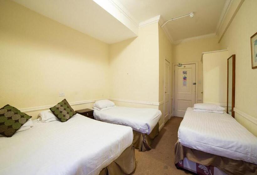 Четырехместный Номер Стандарт, George Hotel, Burslem, Stoke On Trent