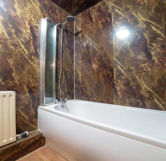 Номер Superior, George Hotel, Burslem, Stoke On Trent