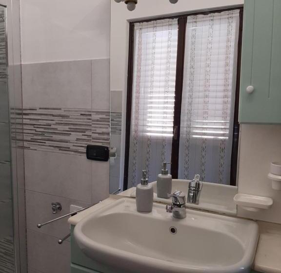 غرفة قياسية ثلاثية مزودة بشرفة, Casa Vacanze Da Cinzia