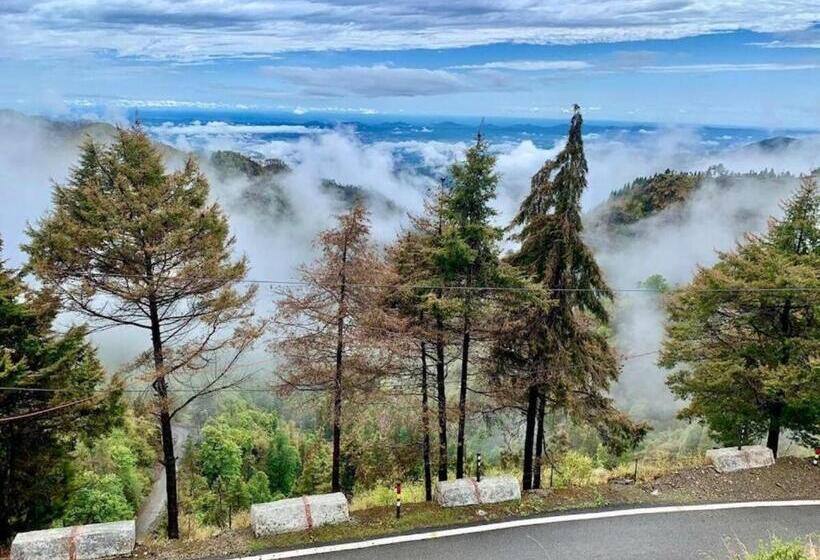 침실 2개 스위트, La Riqueza Kanatal   Mountain View Rooms   Welcome New Year With Fresh Snowfall