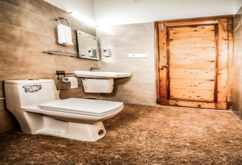 침실 2개 스위트, La Riqueza Kanatal   Mountain View Rooms   Welcome New Year With Fresh Snowfall