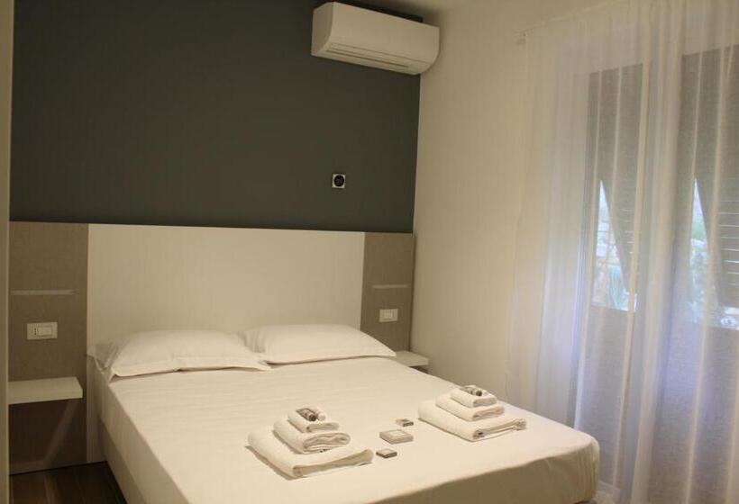 اتاق استاندارد, Albergo Augusta B&b